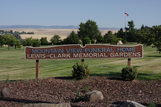 Lewis-Clark Memorial Gardens